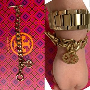 Auténtic Tory Burch Gold toggle closure bracelet